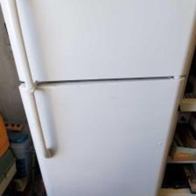 
#5008 â€¢ Frigidaire Refrigerator