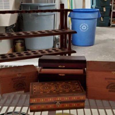 #2290 â€¢ Pipe Display, Cigar Boxes, and Flask