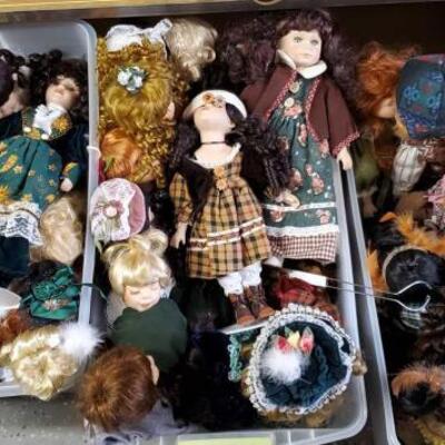 
#5188 â€¢ 3 Totes Full Of Porcelain Dolls
