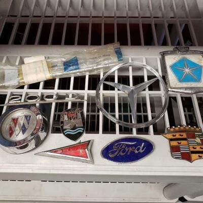 
#6538 â€¢ Vintage Car Emblems