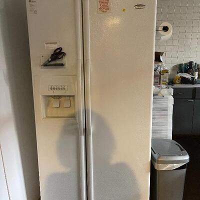 Side by side Refridgerator with brand new thermostat installed