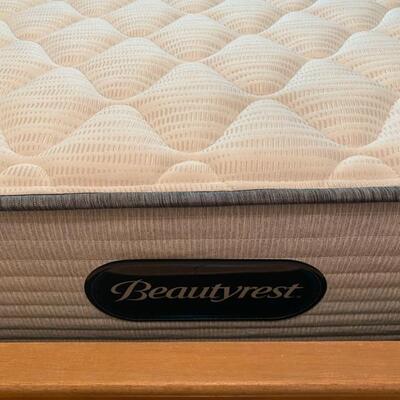 Kroehler Full Size Bed w/Beautyrest Mattress/Box Spring - $220 - 32"H