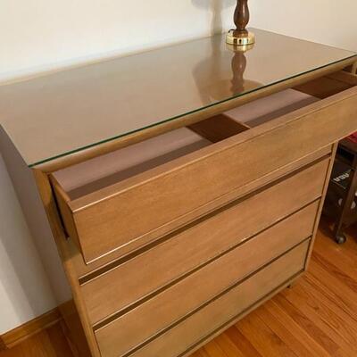 Kroehler 5-Drawer Chest - $80 - 43"H x 40"W x 19"D