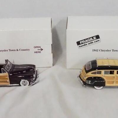 1145	LOT OF TWO DIE CAST 1:24 SCALE CHRYSLER TOWN & COUNTRY MODEL CARS FROM THE DANBURY MINT. LOT INCLUDE 1942 & 1948 MODELS. 
