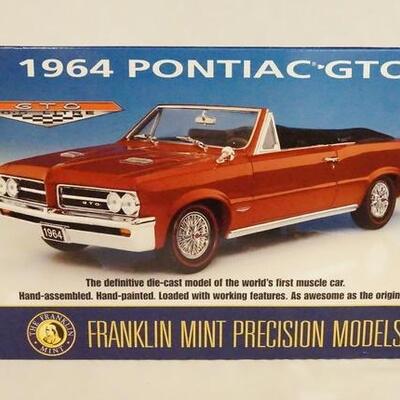 1020	1964 PONTIAC GTO 1:24 SCALE FRANKLIN MINT PRECISION MODEL IN ORIGINAL BOX
