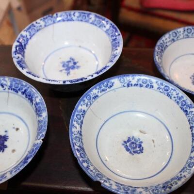 Qing dynasty bowls, also one Ming