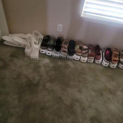Tons of shoes all size 10m