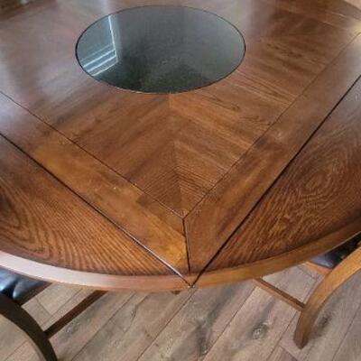 Lazy Susan in center of table