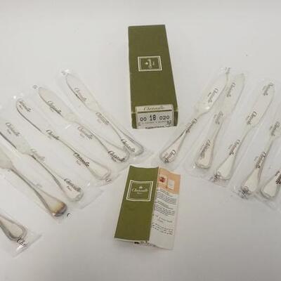 1016	CHRISTOFLE PARIS 12 8 IN FISH KNIVES, UNOPENED, SEALED IN BAGS, NEVER USED IN BOX
