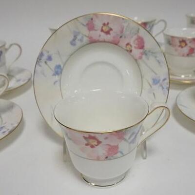 1150	GROUP OF 13 MIKASA BONE CHINA CUPS AND SAUCERS, CAH 20 MATISSE
