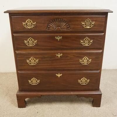 1213	HARDEN FOUR DRAWER CHEST ON HIGH BRACKET FEET AND SHELL CARVED CENTER ON TOP DRAWER. 32 IN W, 19 IN D, 35 IN H. HAS BRUISE ON TOP
