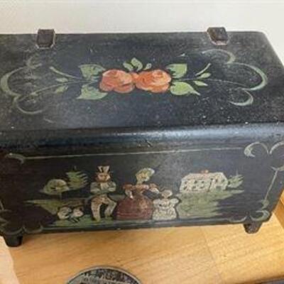 Folk painted wooden box