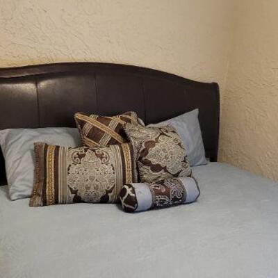 decorative luxury pillows