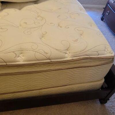 Beautyrest mattress detail