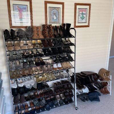 Amazing -  Like NEW!  Woman's shoes--sizes: 7.0 , 7.5, & 8.0