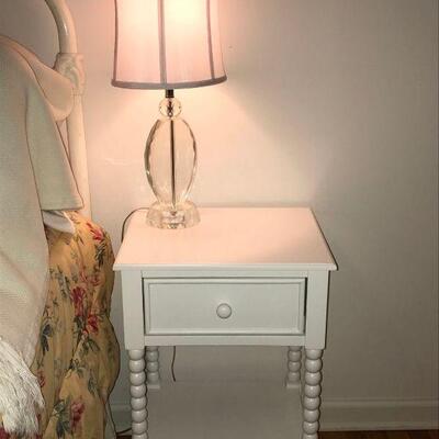 Very nice white nightstand with drawer has spiraled styled legs and one drawer. Nightstand is in great condition and measures 14â€ x...