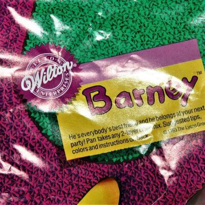 Barney lovers cake pan.