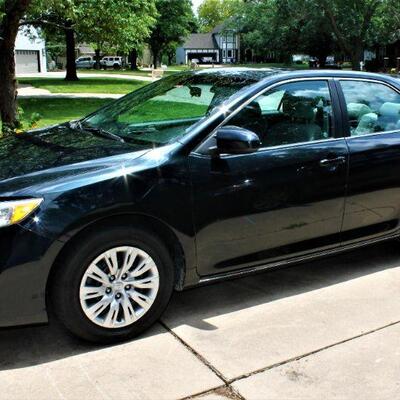 Beautiful 2013 Toyota Camry L4DR4 cylinder has been impeccably taken care of and is in great condition.  Black metallic finish....