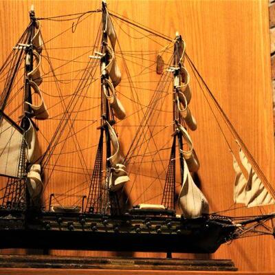 Fragata Espanola beautifully handcrafted ship.  A true centerpiece.