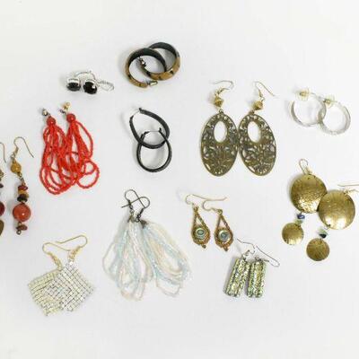 15 Various Pairs of Earrings