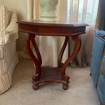 End table $20