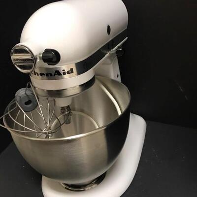 Everyone needs a Classic Kitchen Aid Mixer in their home. This mixer is like new and includes the whisk and paddle attachments....