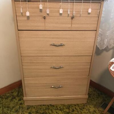 Chest of drawers $85
27 X 16 X 42