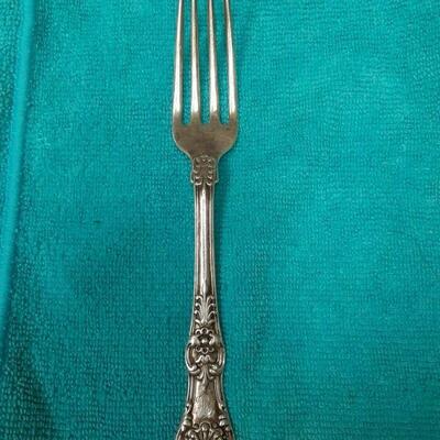 https://www.ebay.com/itm/114855504440	ME3058 USED TIFFANY & CO. 6 3/4 INCH STERLING SILVER FORK KING PATTERN		Auction
