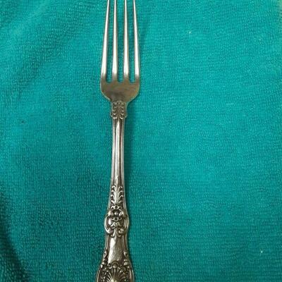 https://www.ebay.com/itm/114855504442	ME3063 USED TIFFANY & CO. 6 3/4 INCH STERLING SILVER FORK KING PATTERN		Auction
