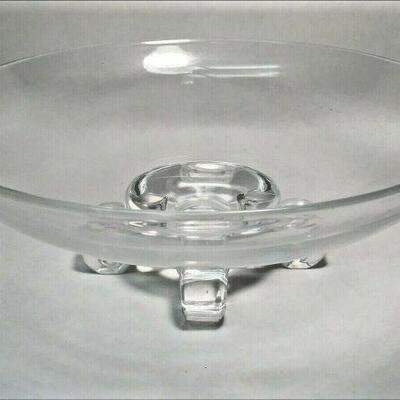 https://www.ebay.com/itm/114855392616	EL1004 STEUBEN CRYSTAL GLASS BOWL 10.5 IN DIAMETER		Buy-It-Now	 $199.99 
