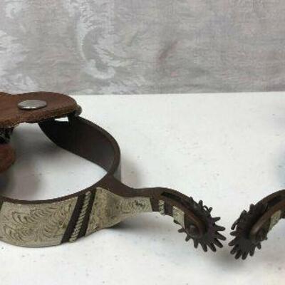 https://www.ebay.com/itm/114855430457	LAN9870 Vintage Leather and Metal Cowboy stirrups Ranger Star 		Buy-It-Now	 $29.99 
