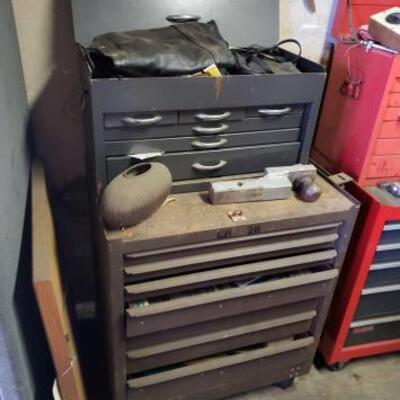 #1410 â€¢ Stack-on Roll Away Tool Box With Tools