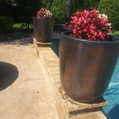 These are in Coppell $400 Jackson Pottery for both. These are for the next sale coming up. Can arrange appointment. 