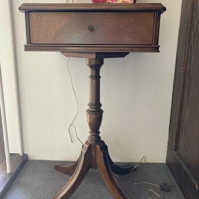 One drawer Duncan Phyfe style side table.  13.5