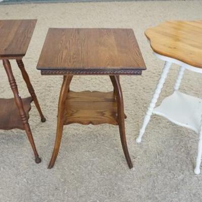 1295	THREE LAMP TABLES, TWO OF WHICH ARE OAK. TABLE W/ SCALLOPED TOP IS 25 IN 
