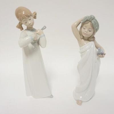 1117	LOT OF TWO LLADRO FIGURES 8 IN 
