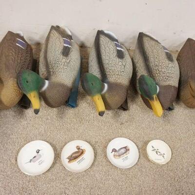 1220	GROUP OF 5 CONTEMPORARY DUCK DECOYS W/ FOUR VINTAGE COASTERS
