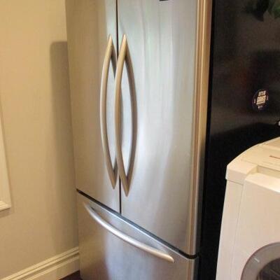 Kitchen Aid Stainless Bottom Freezer Refrigerator 
