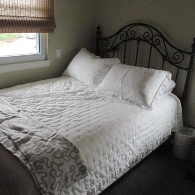 Queen Bed Frames 