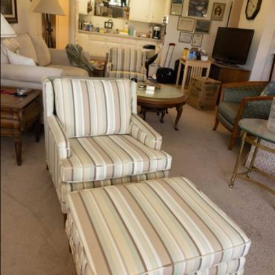 Ethan Allen Chair w/ Ottomon
