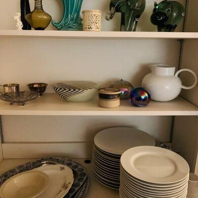 Decorative items and dishes