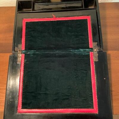 Victorian paper mÃ¢chÃ© letter box with mother of pearl inlay, 19th century