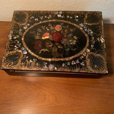 Victorian paper mÃ¢chÃ© letter box with mother of pearl inlay, 19th century