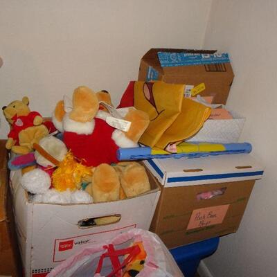 Vintage Winnie the Pooh Collectibles ( 8-10 boxes) 