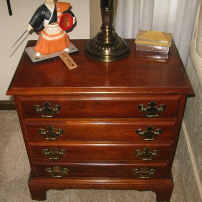 4 DRAWER CHEST   BUY IT NOW $ 95.00