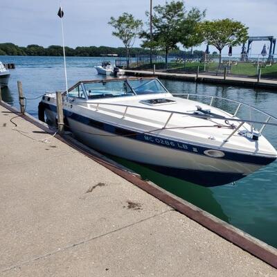 1980 Chris Craft Scorpion 260 Boat with tandem axle aluminum trailer and new tires