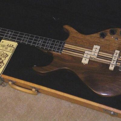 Vintage 1979 Kramer DMZ5000 Aluminum Neck Electric Bass Guitar OHSC & TAGS