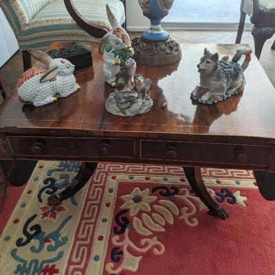 Antique American Regency drop leaf table