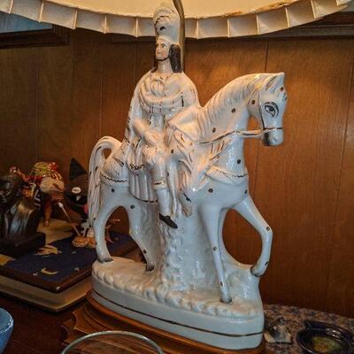 Porcelain lamp