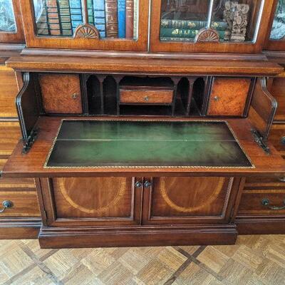 Pull out desk